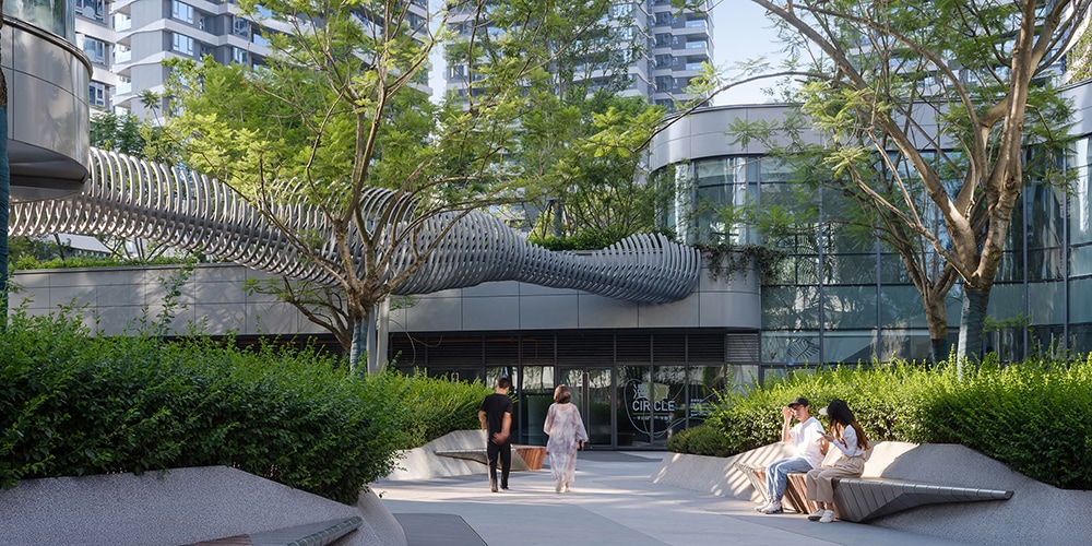 the valley - courtyard of ting